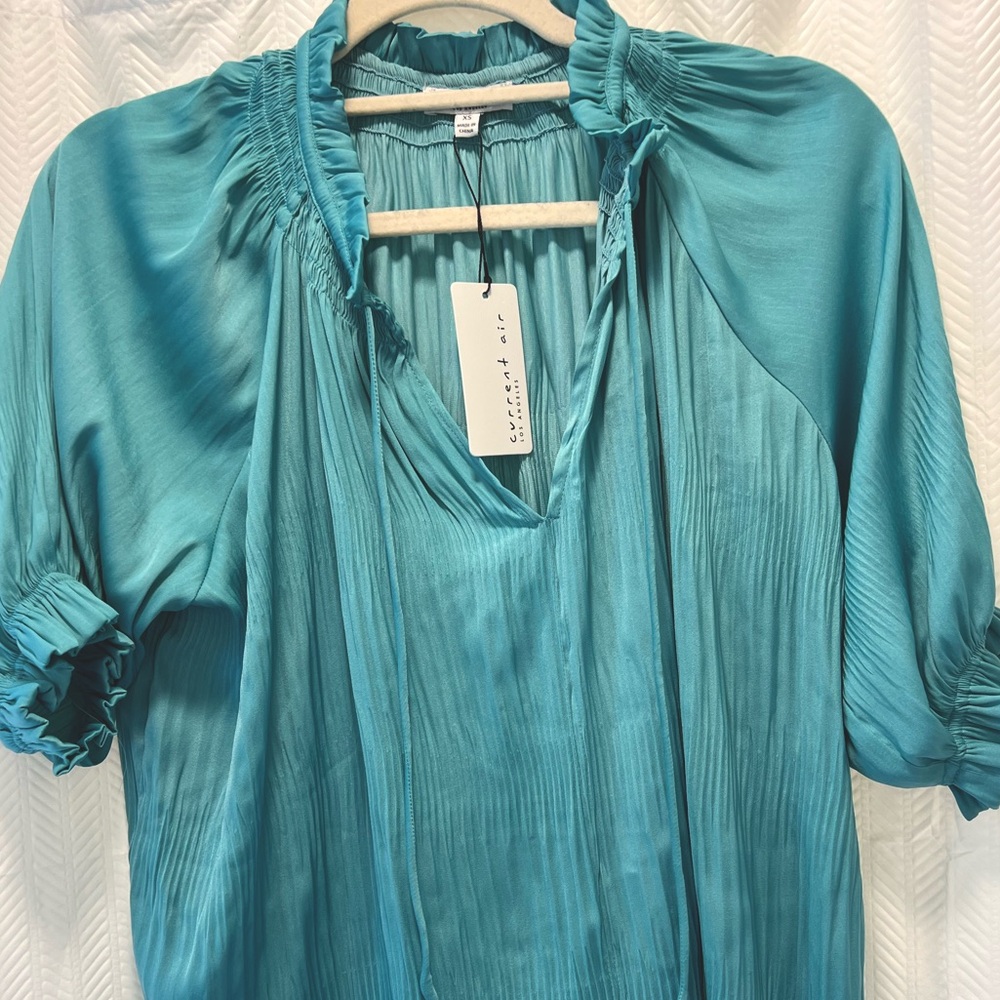 Current Air Silky Turquoise blouse NWT XS